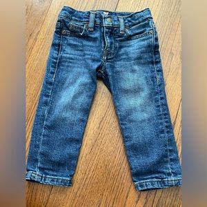 EUC 2T Vineyard Vine Blue Jeans.